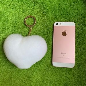 Accessories - Heart shaped Pom Pom bag charm puffy rabbit fur Accessories - Heart shaped Pom Pom bag charm puffy rabbit fur